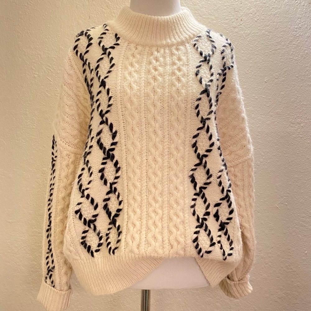 Cable knit Mock Neck Sweater